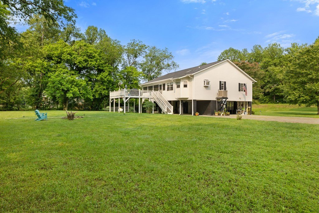 Murphy, North Carolina, 28906, United States, 2 Bedrooms Bedrooms, ,2 BathroomsBathrooms,Residential,For Sale,1923823