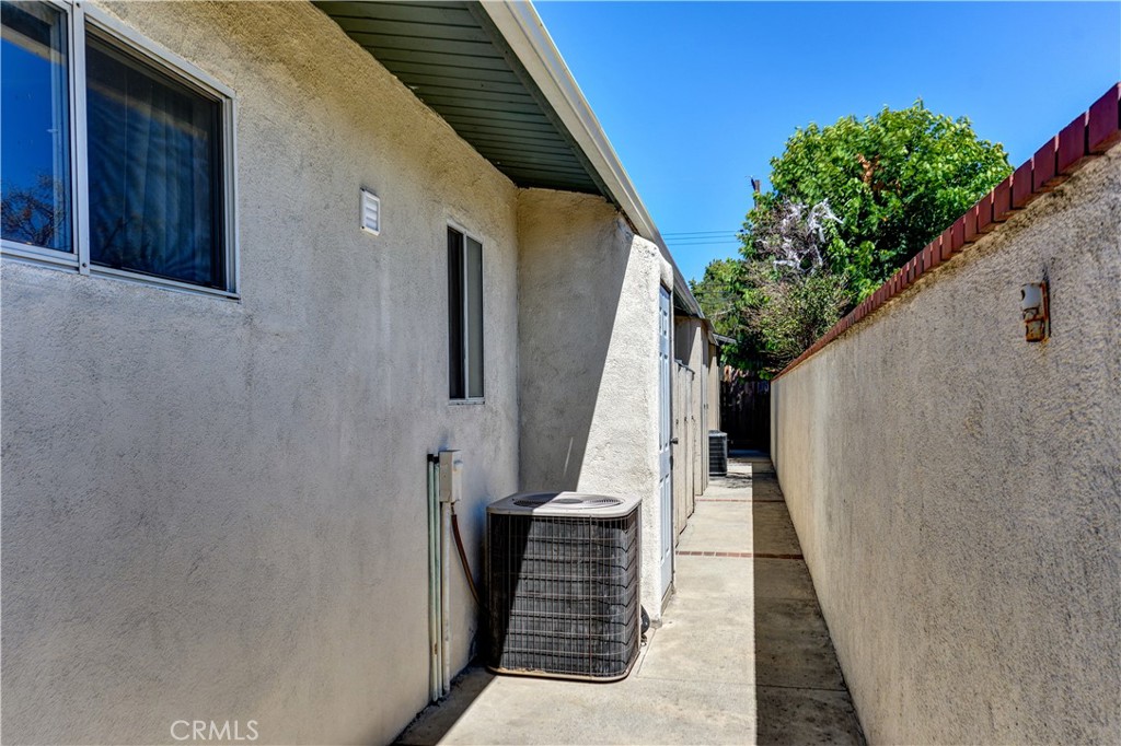 Upland, California, 91786, United States, 5 Bedrooms Bedrooms, ,3 BathroomsBathrooms,Residential,For Sale,1904299
