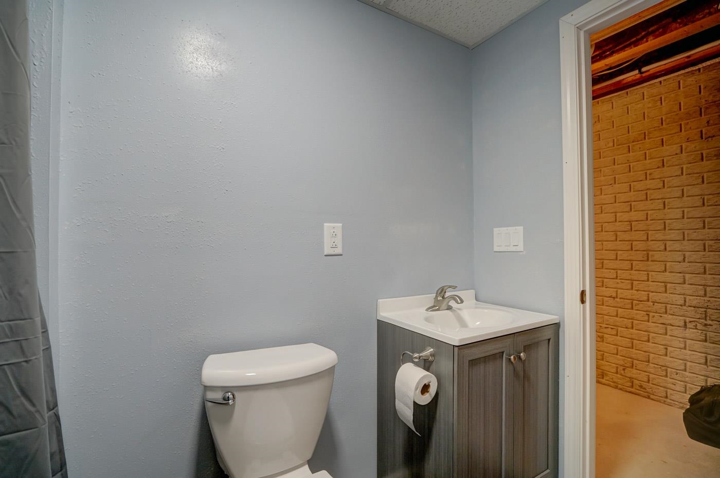 Fort Atkinson, Wisconsin, 53538, United States, 3 Bedrooms Bedrooms, ,4 BathroomsBathrooms,Residential,For Sale,1977213