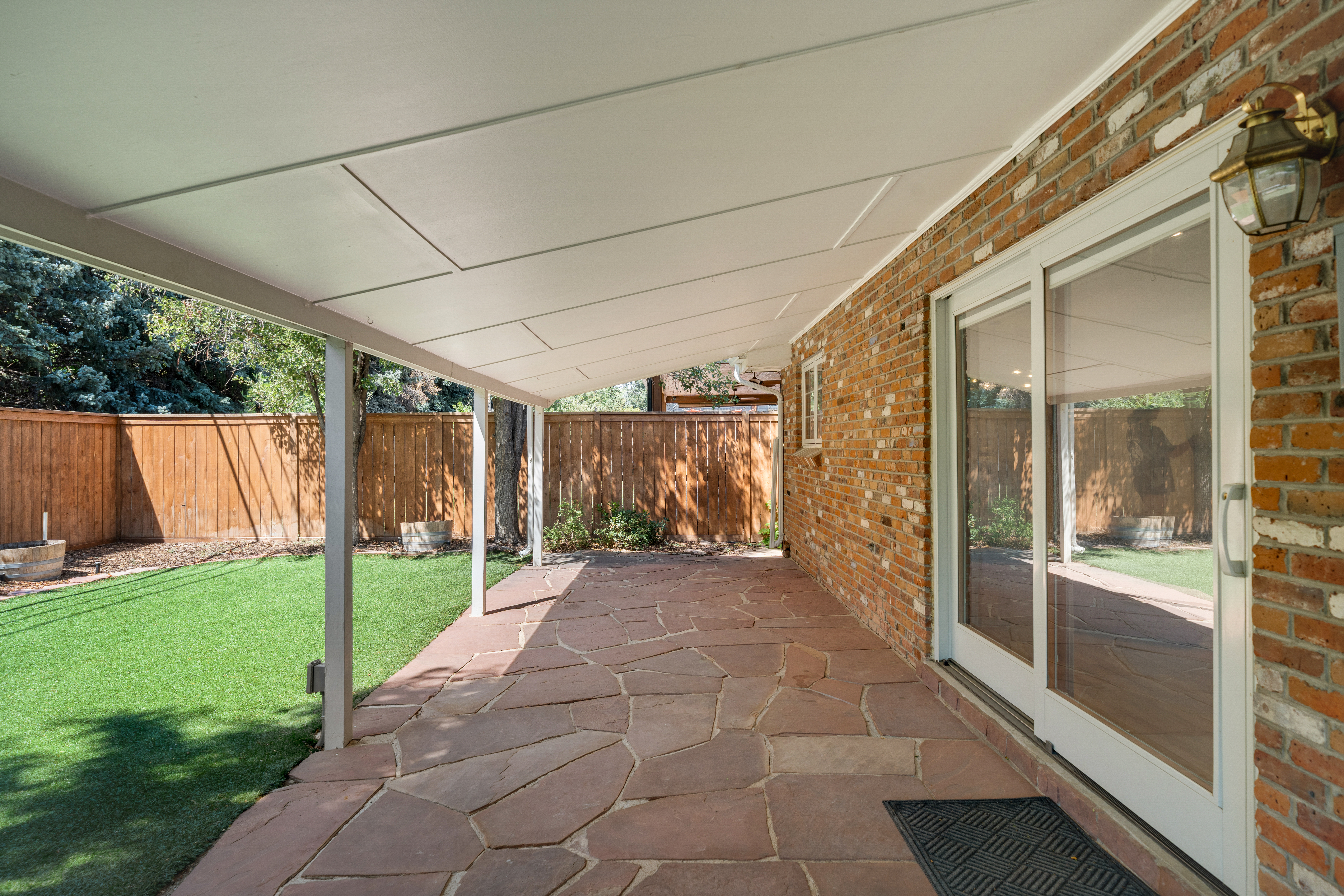  Spacious ranch-style home offers a functional floor plan - 物件實景