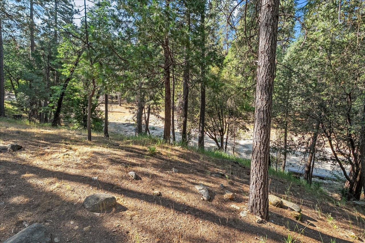 Yosemite, California, 95389, United States, 3 Bedrooms Bedrooms, ,2 BathroomsBathrooms,Residential,For Sale,1930689