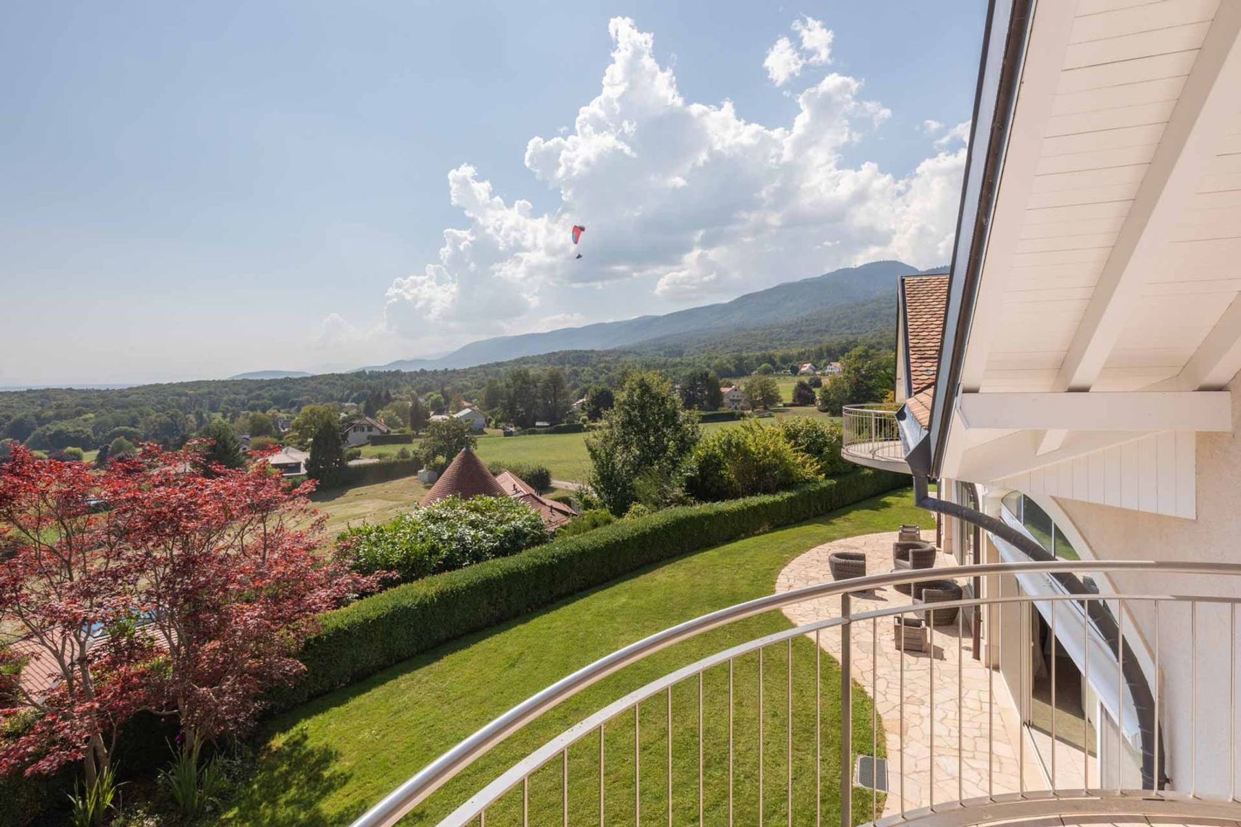  Exceptional property with panoramic view of the lake and the Alps - 物件實景