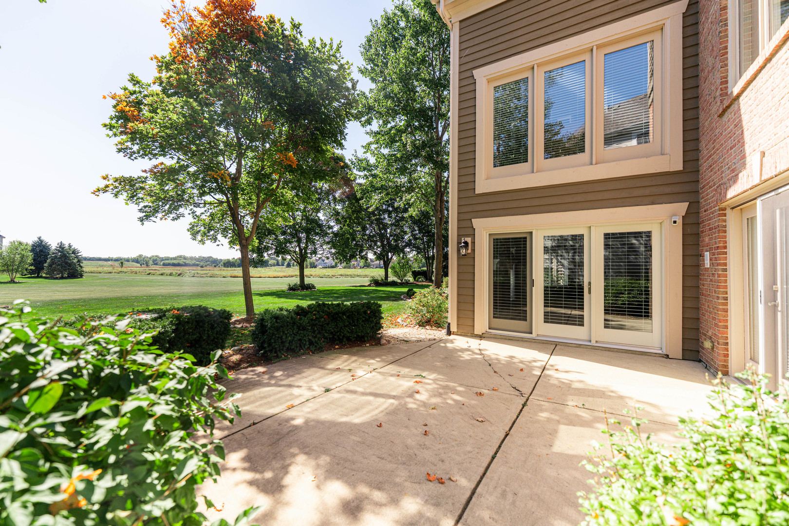 St. Charles, Illinois, 60175, United States, 5 Bedrooms Bedrooms, ,5 BathroomsBathrooms,Residential,For Sale,1989191