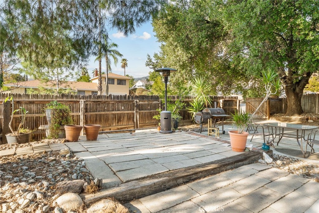 San Bernardino, California, 92404, United States, 3 Bedrooms Bedrooms, ,2 BathroomsBathrooms,Residential,For Sale,1978496