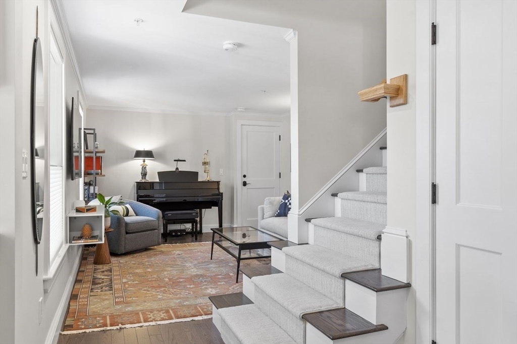 Amesbury, Massachusetts, 01913, United States, 2 Bedrooms Bedrooms, ,2 BathroomsBathrooms,Residential,For Sale,2049079