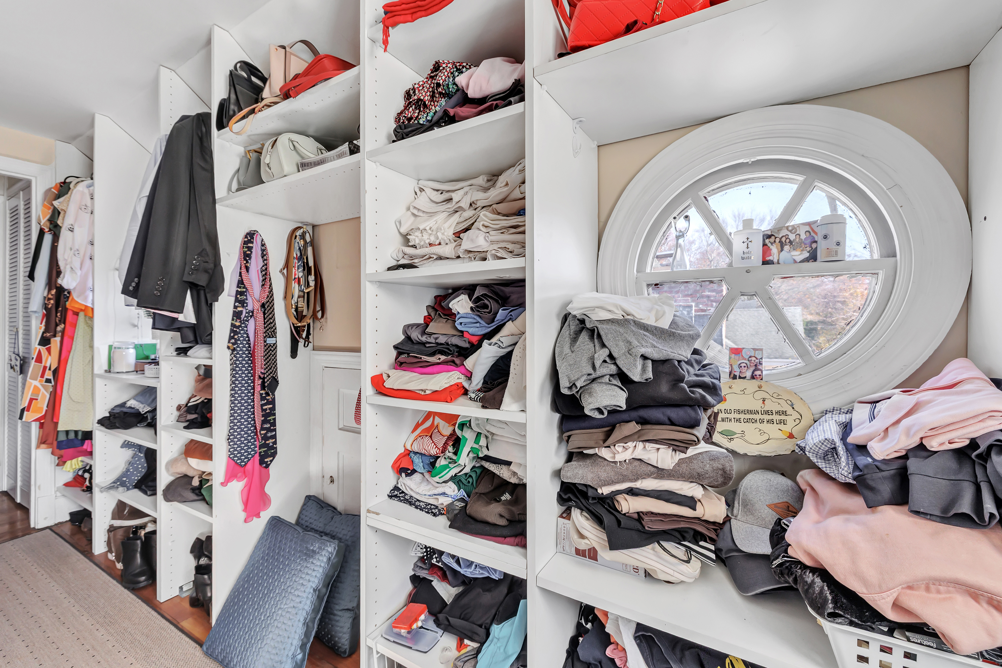 Stratford, Connecticut, 06614, United States, 4 Bedrooms Bedrooms, ,4 BathroomsBathrooms,Residential,For Sale,1996522