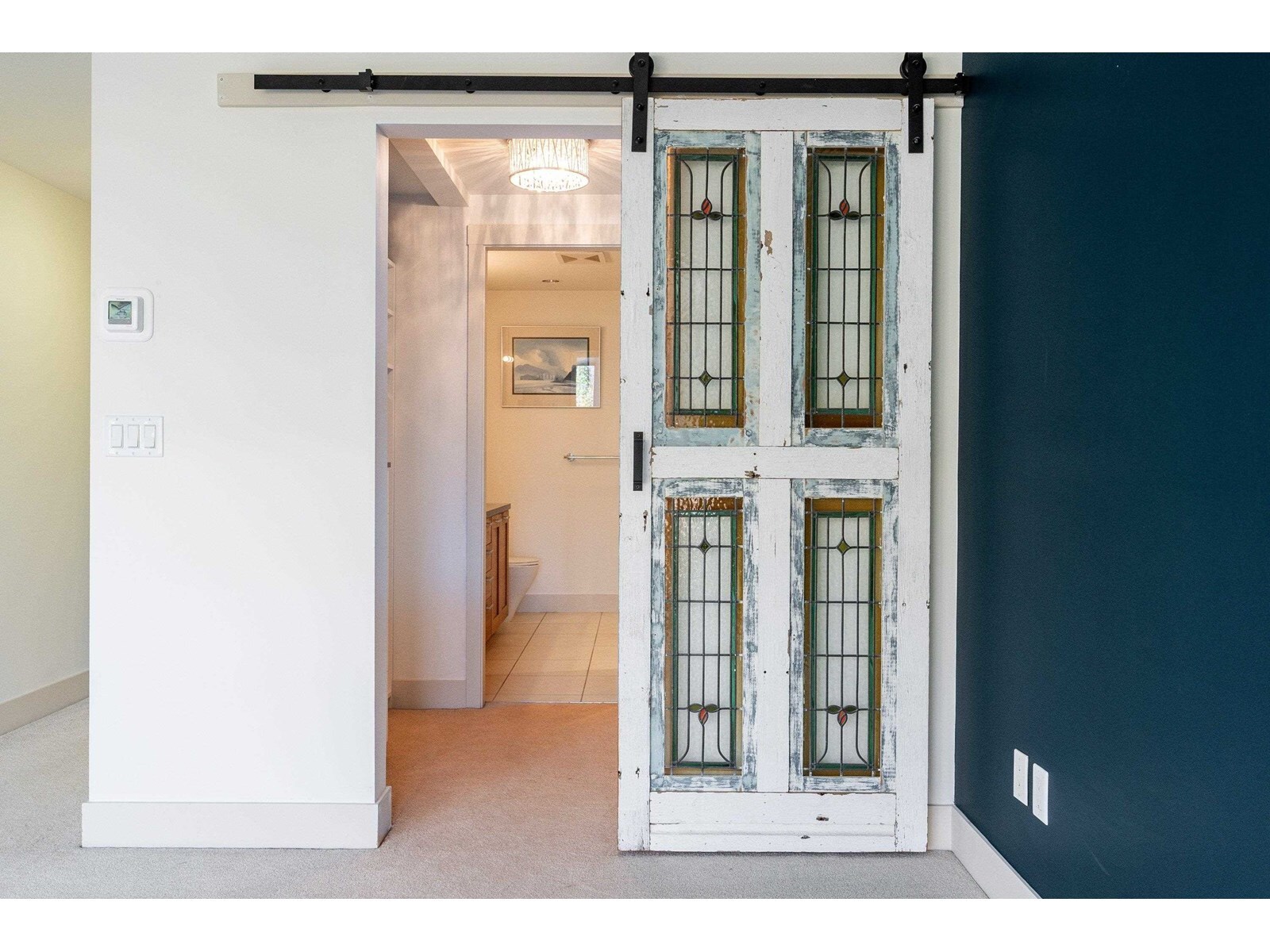WHITE ROCK, British Columbia, V4B 0A2, CA, 2 Bedrooms Bedrooms, ,2 BathroomsBathrooms,Residential,For Sale,1947534