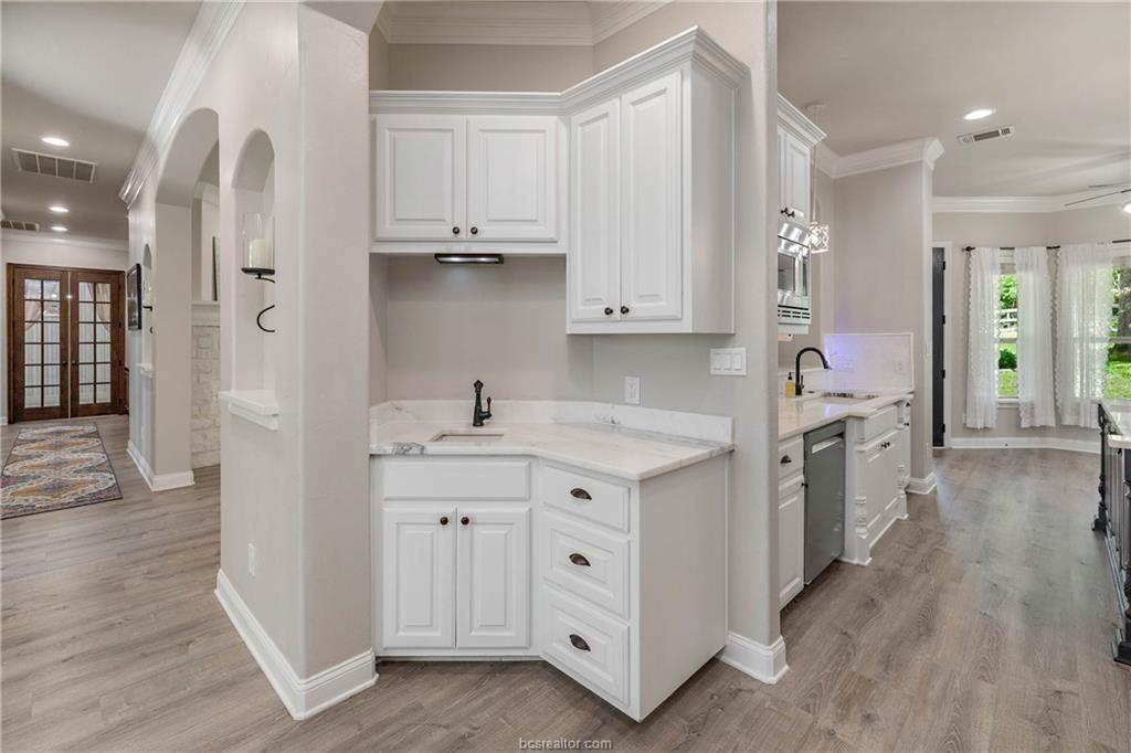 9412 Belgrave Square, Iola, Texas, 77861-4686, United States, 5 Bedrooms Bedrooms, ,5 BathroomsBathrooms,Residential,For Sale,9412 Belgrave Square,1685501