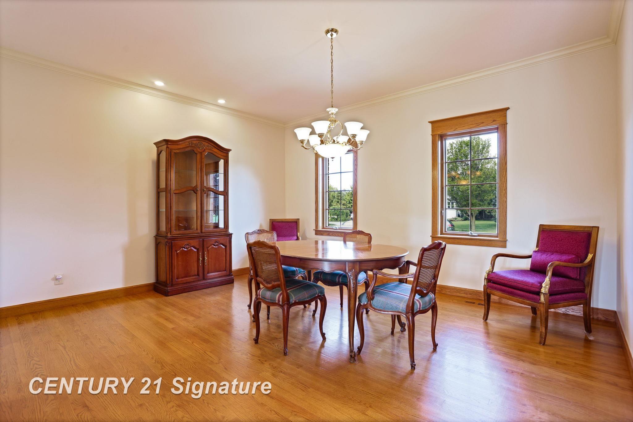 Saginaw, Michigan, 48603, United States, 4 Bedrooms Bedrooms, ,4 BathroomsBathrooms,Residential,For Sale,1979147