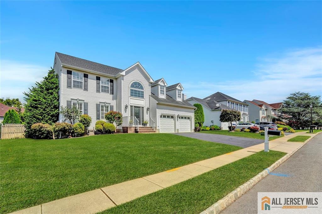 South River, New Jersey, 08882, United States, 4 Bedrooms Bedrooms, ,3 BathroomsBathrooms,Residential,For Sale,1940787