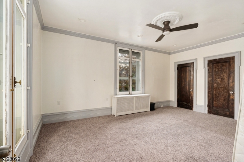 Newark City, New Jersey, 07104, United States, 15 Bedrooms Bedrooms, ,8 BathroomsBathrooms,Residential,For Sale,1996091