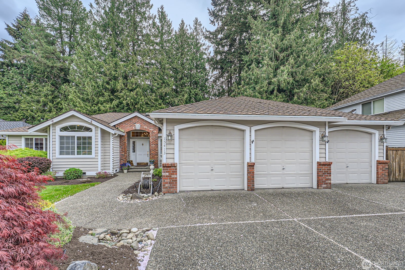 Mill Creek, Washington, 98012, United States, 3 Bedrooms Bedrooms, ,3 BathroomsBathrooms,Residential,For Sale,1792032