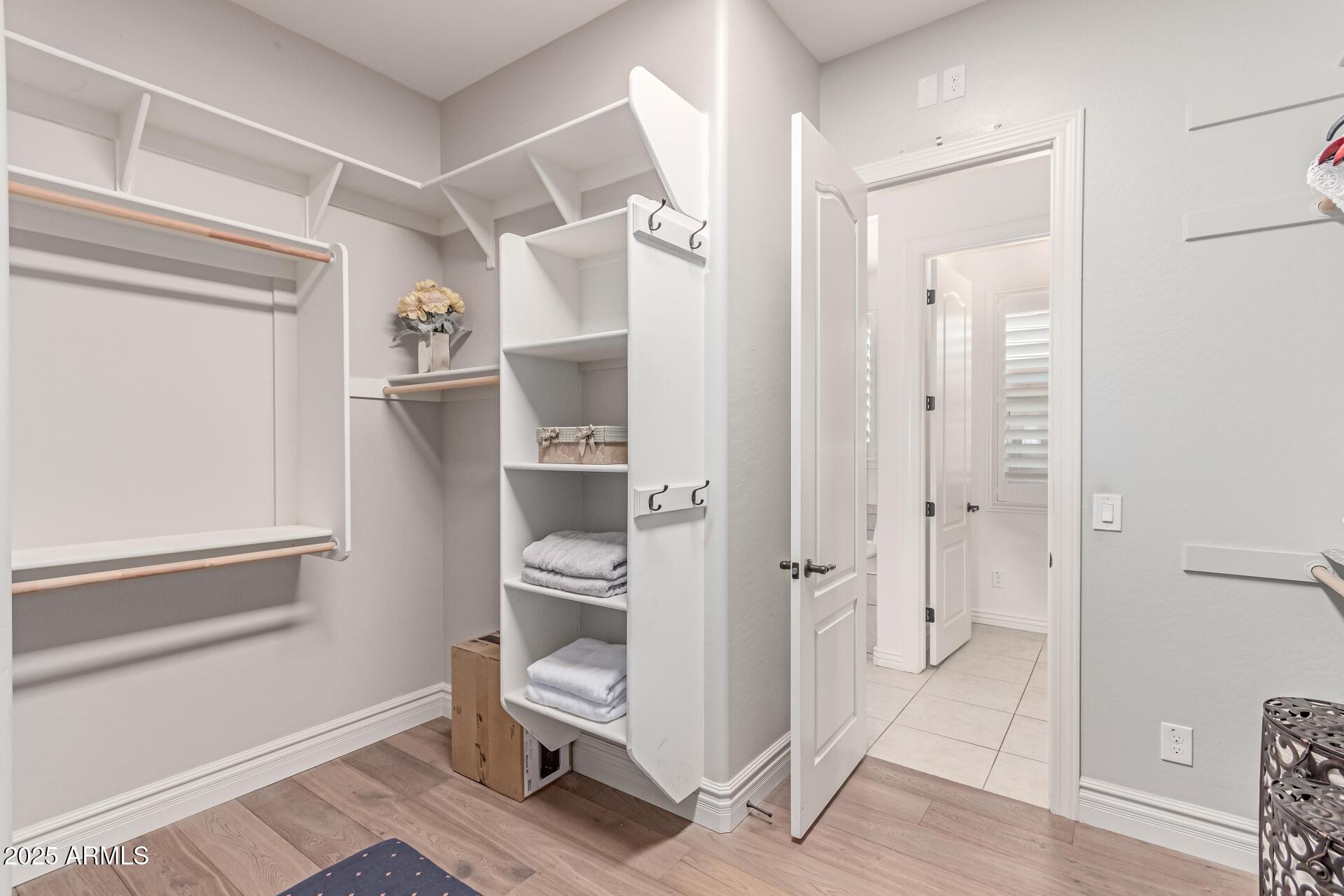 Phoenix, Arizona, 85050, United States, 5 Bedrooms Bedrooms, ,4 BathroomsBathrooms,Residential,For Sale,1980478