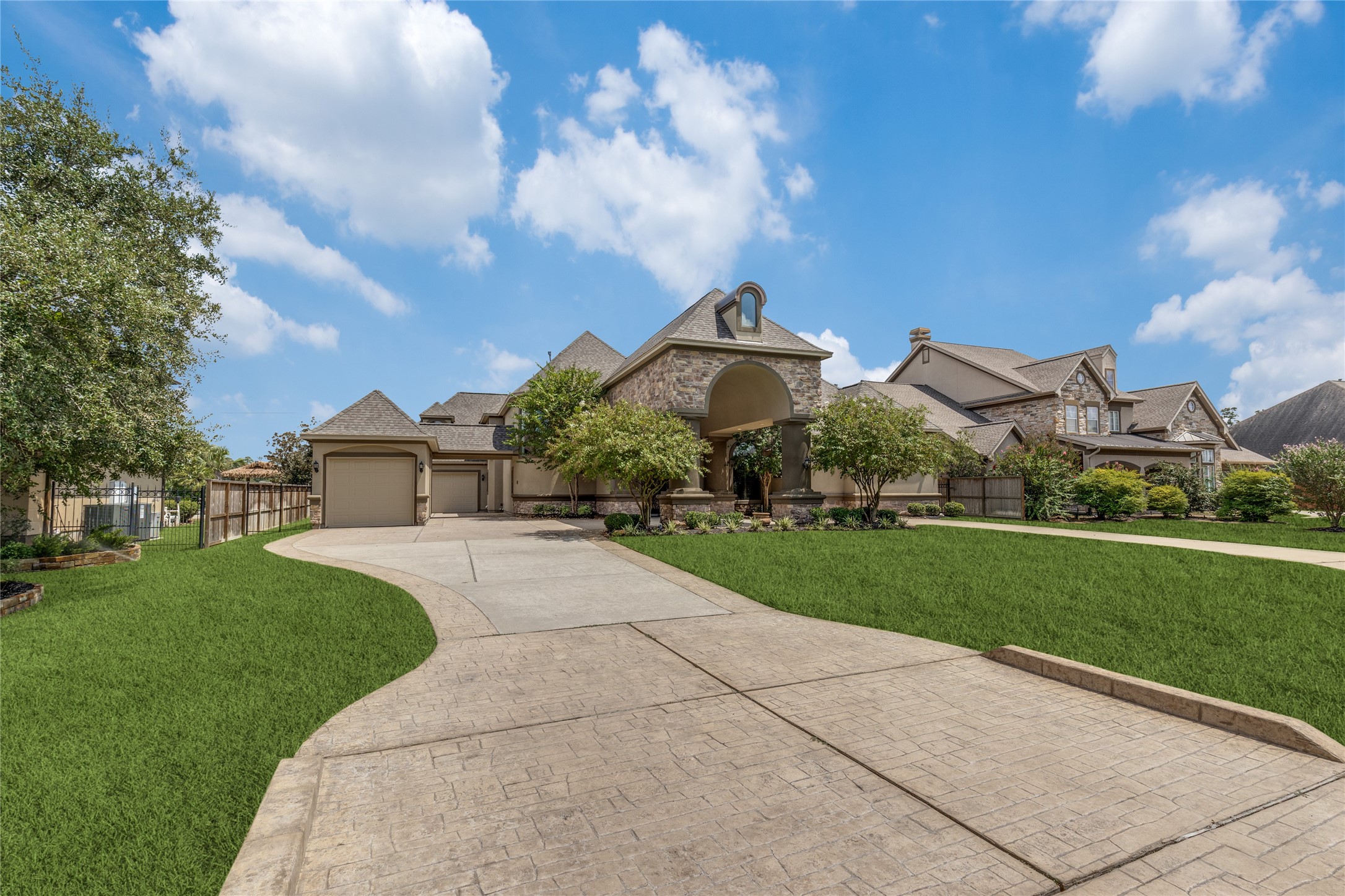 Spring, Texas, 77389, United States, 4 Bedrooms Bedrooms, ,7 BathroomsBathrooms,Residential,For Sale,1917972