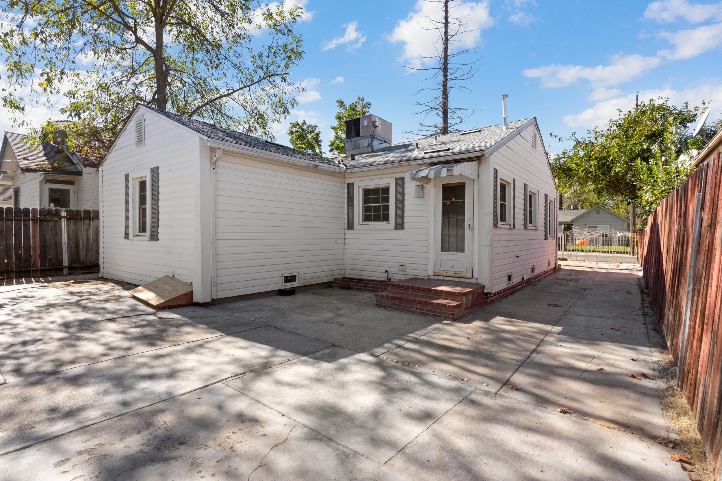  3929 35th Street, Sacramento, CA 95820 - 物件實景
