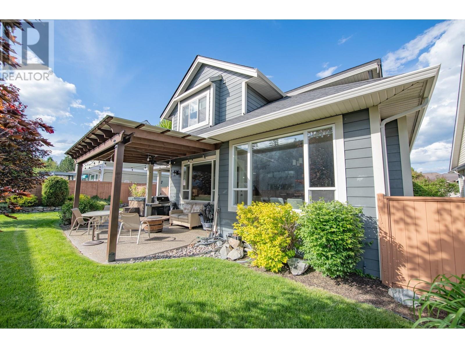ARMSTRONG, British Columbia, V4Y 0X9, CA, 6 Bedrooms Bedrooms, ,3 BathroomsBathrooms,Residential,For Sale,1838697