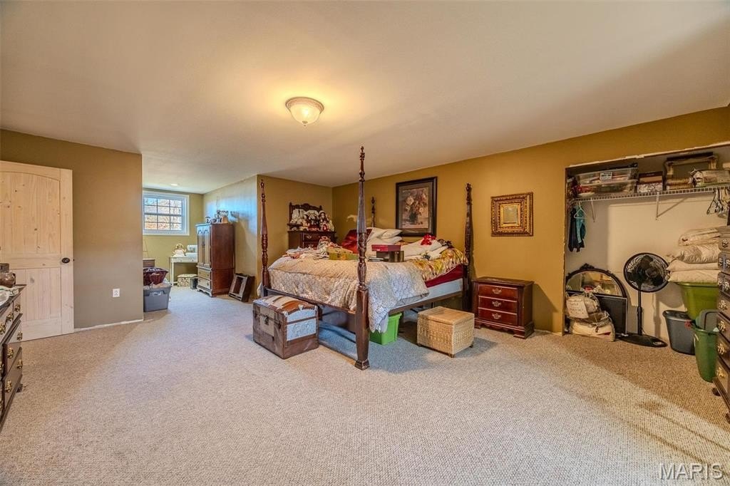 Lebanon, Missouri, 65536, United States, 4 Bedrooms Bedrooms, ,4 BathroomsBathrooms,Residential,For Sale,1976703