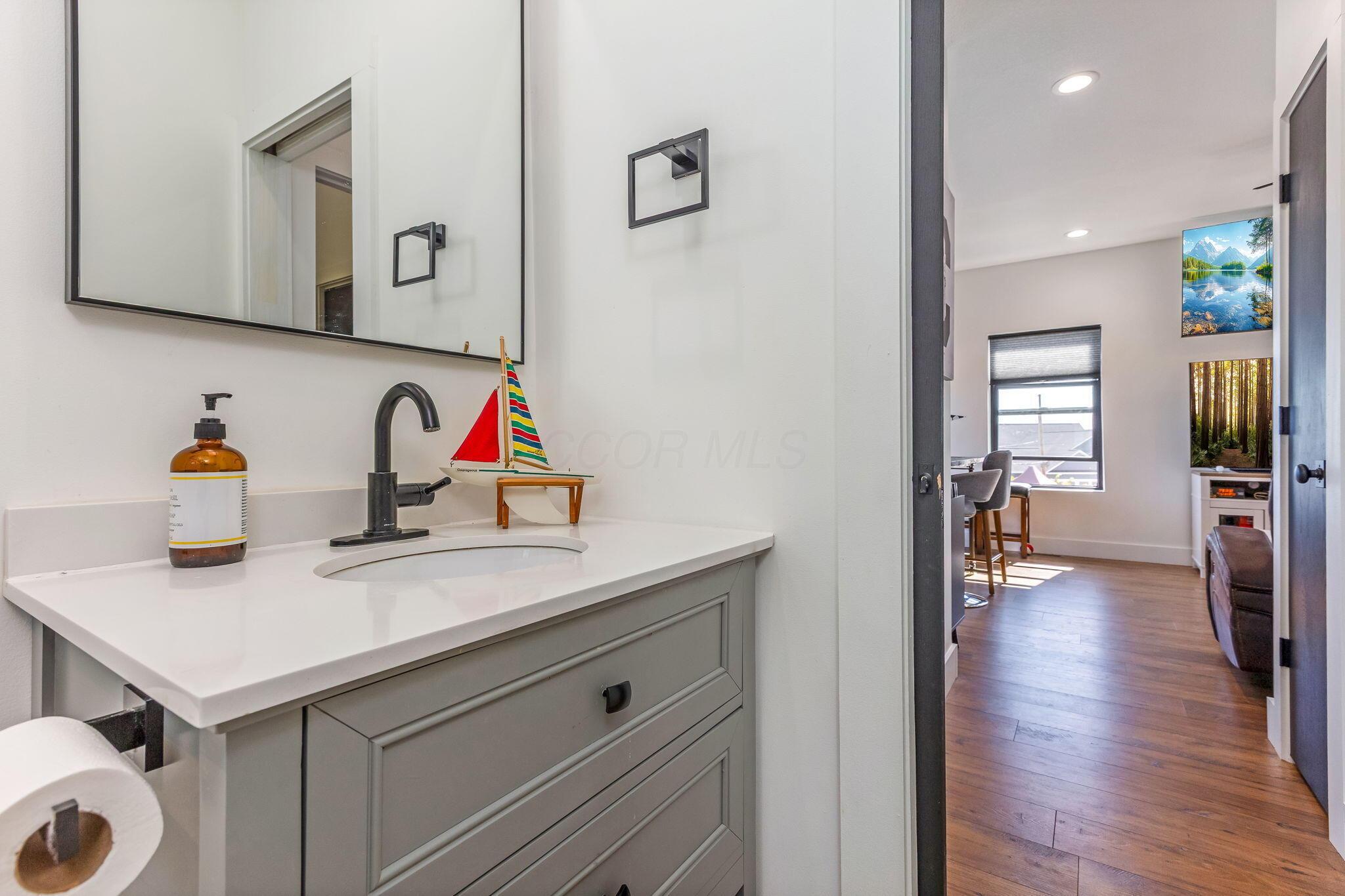 Buckeye Lake, Ohio, 43008, United States, 3 Bedrooms Bedrooms, ,3 BathroomsBathrooms,Residential,For Sale,1975089