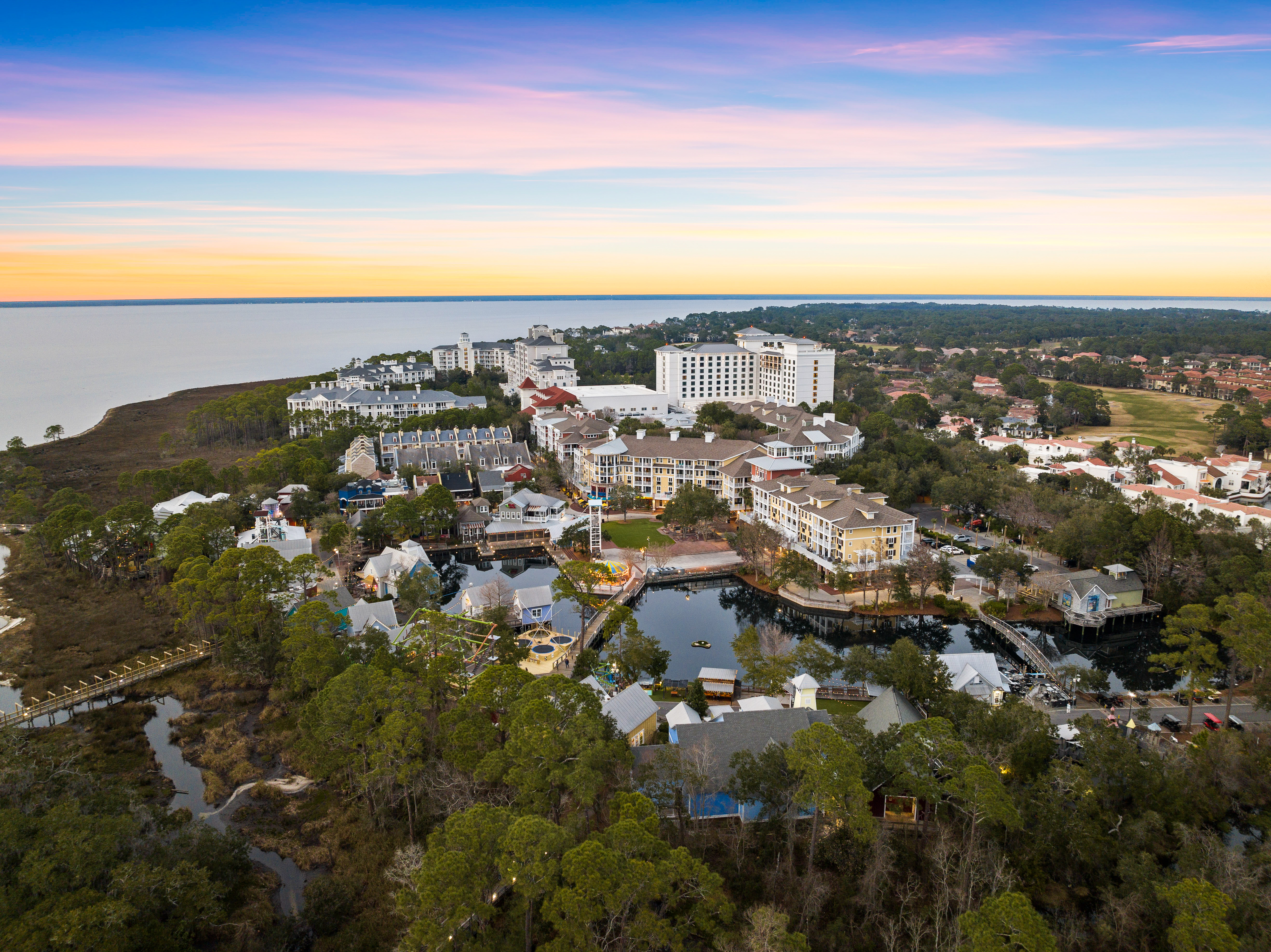  Contemporary Penthouse Retreat In Resort Community - 物件實景