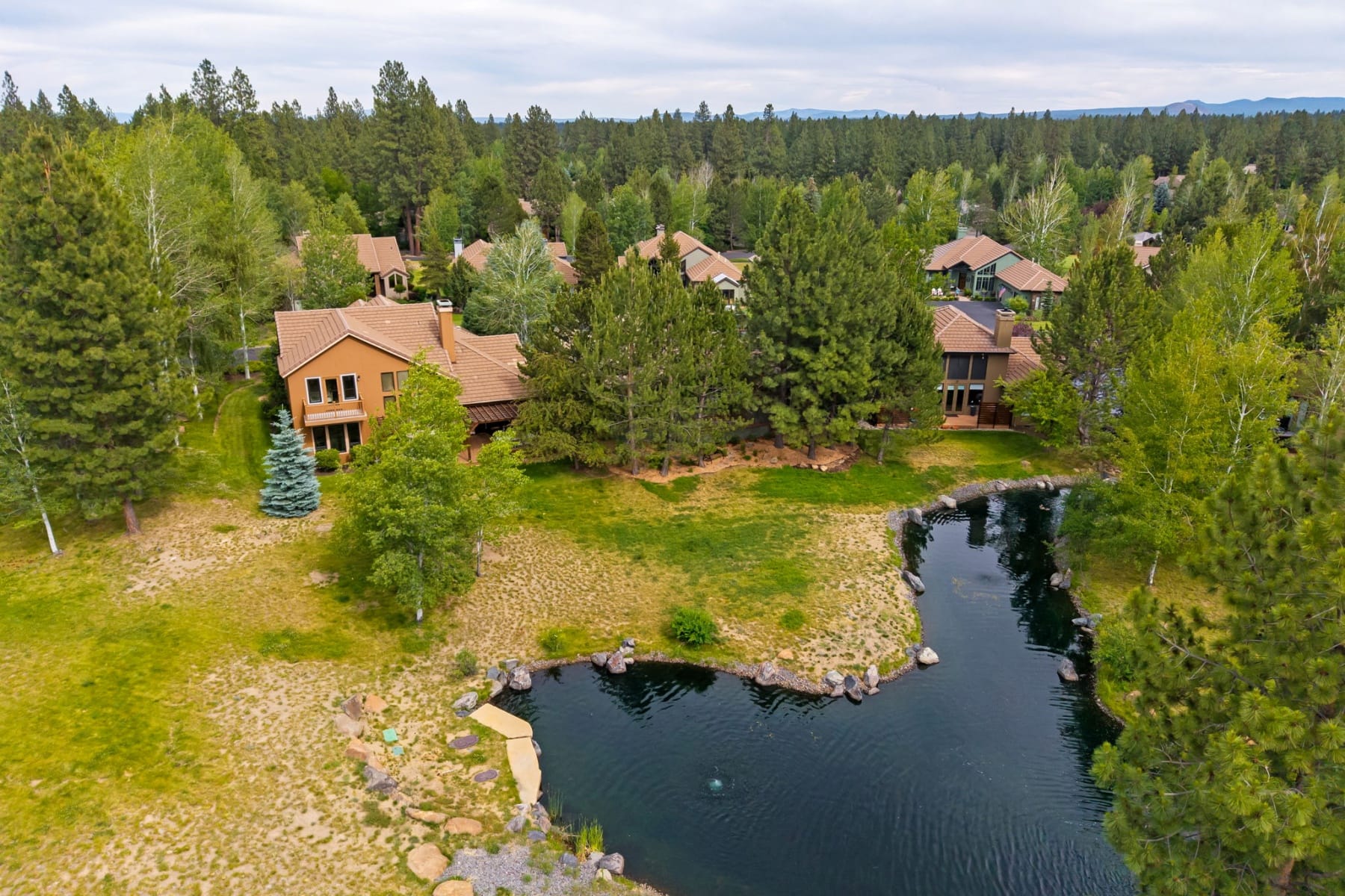  62028 Fall Creek Loop Bend, OR 97702 - 物件實景