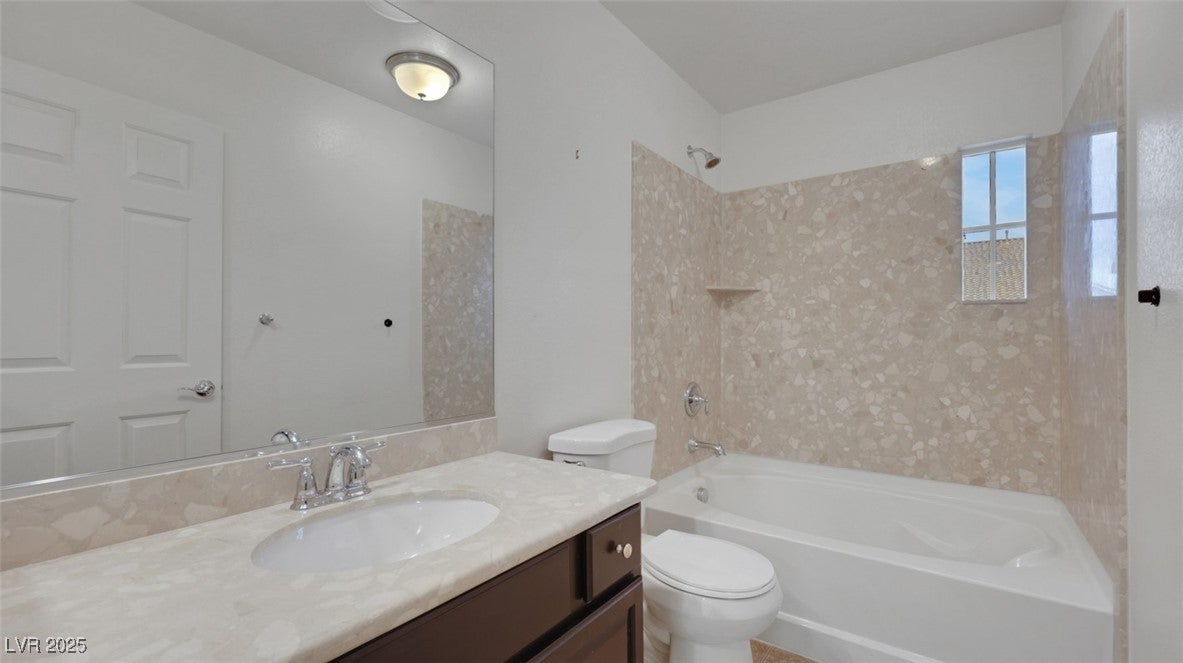 Las Vegas, Nevada, 89139, United States, 5 Bedrooms Bedrooms, ,4 BathroomsBathrooms,Residential,For Sale,1980975