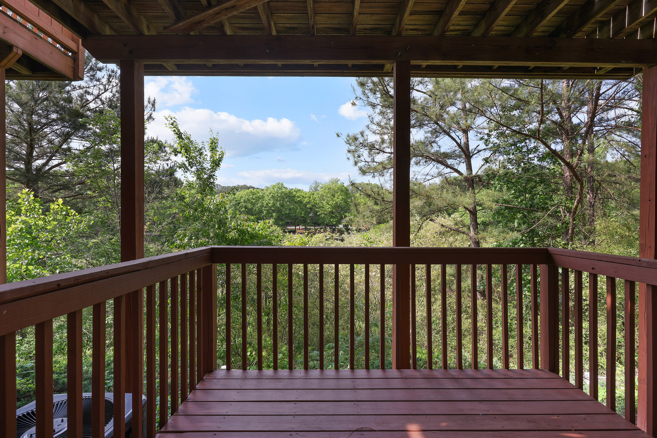  Move-in Ready Townhome in Highlands View - 物件實景