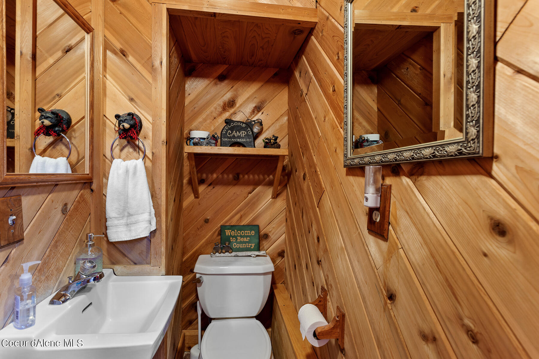 Coeur d'Alene, Idaho, 83814, United States, 4 Bedrooms Bedrooms, ,3 BathroomsBathrooms,Residential,For Sale,1974008