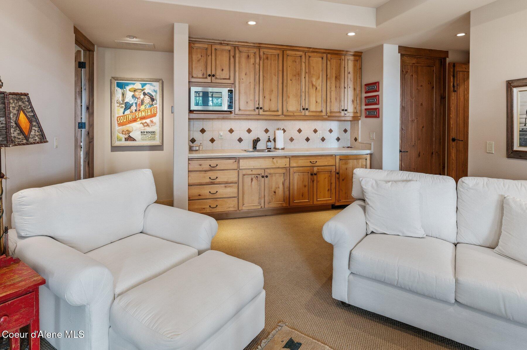 Coeur D'alene, Idaho, 83814, United States, 3 Bedrooms Bedrooms, ,1 BathroomBathrooms,Residential,For Sale,1837044
