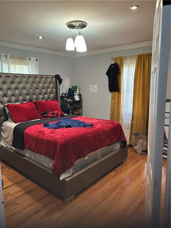 Huntington Station, New York, 11746, United States, 5 Bedrooms Bedrooms, ,2 BathroomsBathrooms,Residential,For Sale,1980948