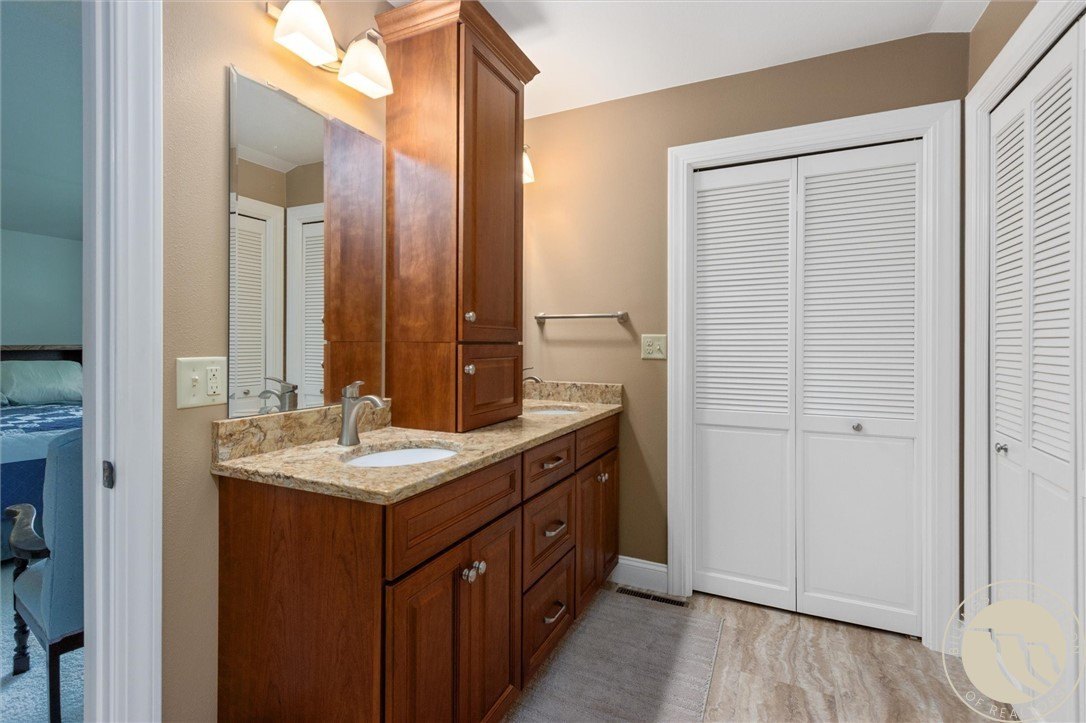 Billings, Montana, 59102, United States, 4 Bedrooms Bedrooms, ,4 BathroomsBathrooms,Residential,For Sale,1980371