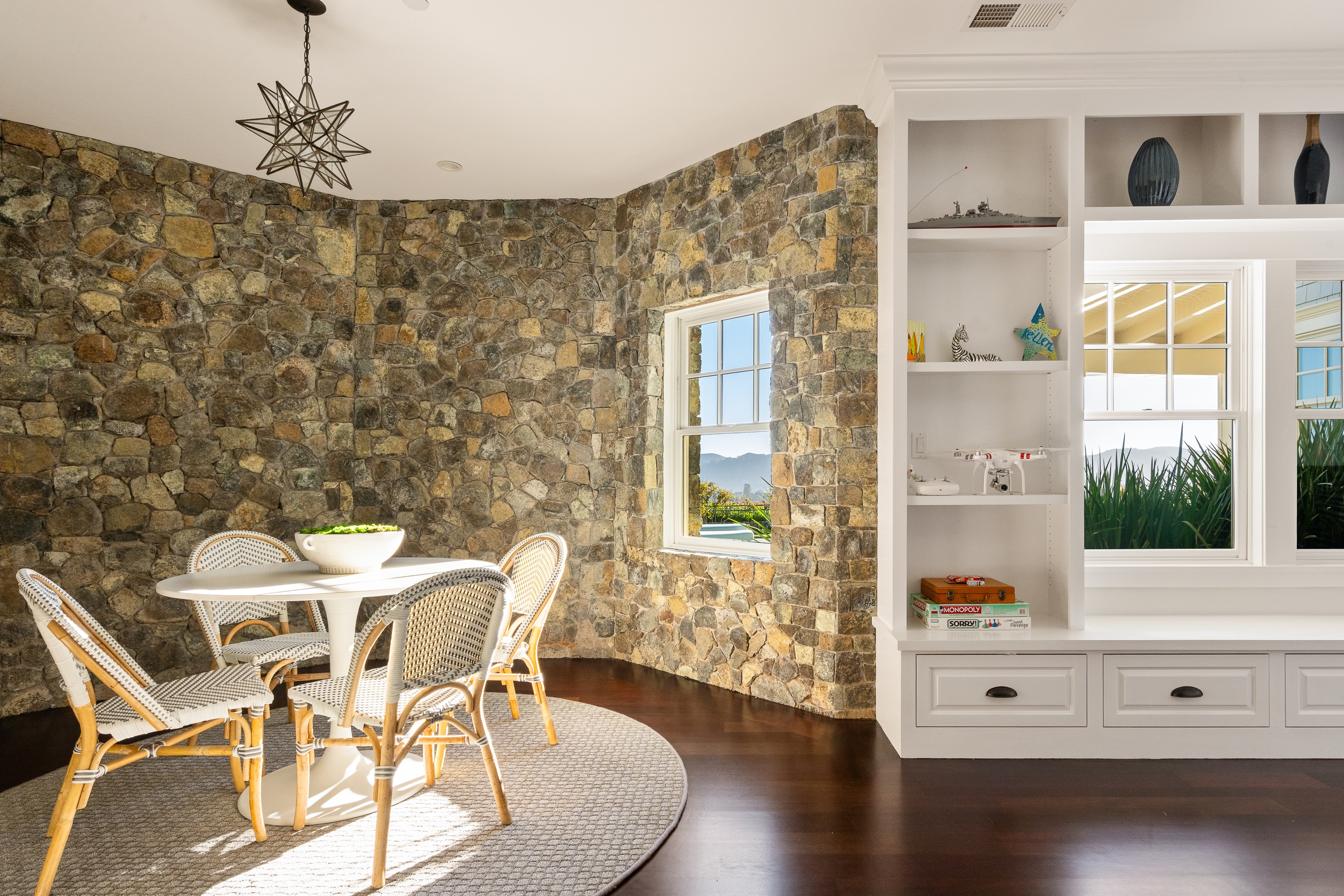  East Coast-Inspired Estate with Sweeping City, Bridge and Mount Tam Views - 物件實景
