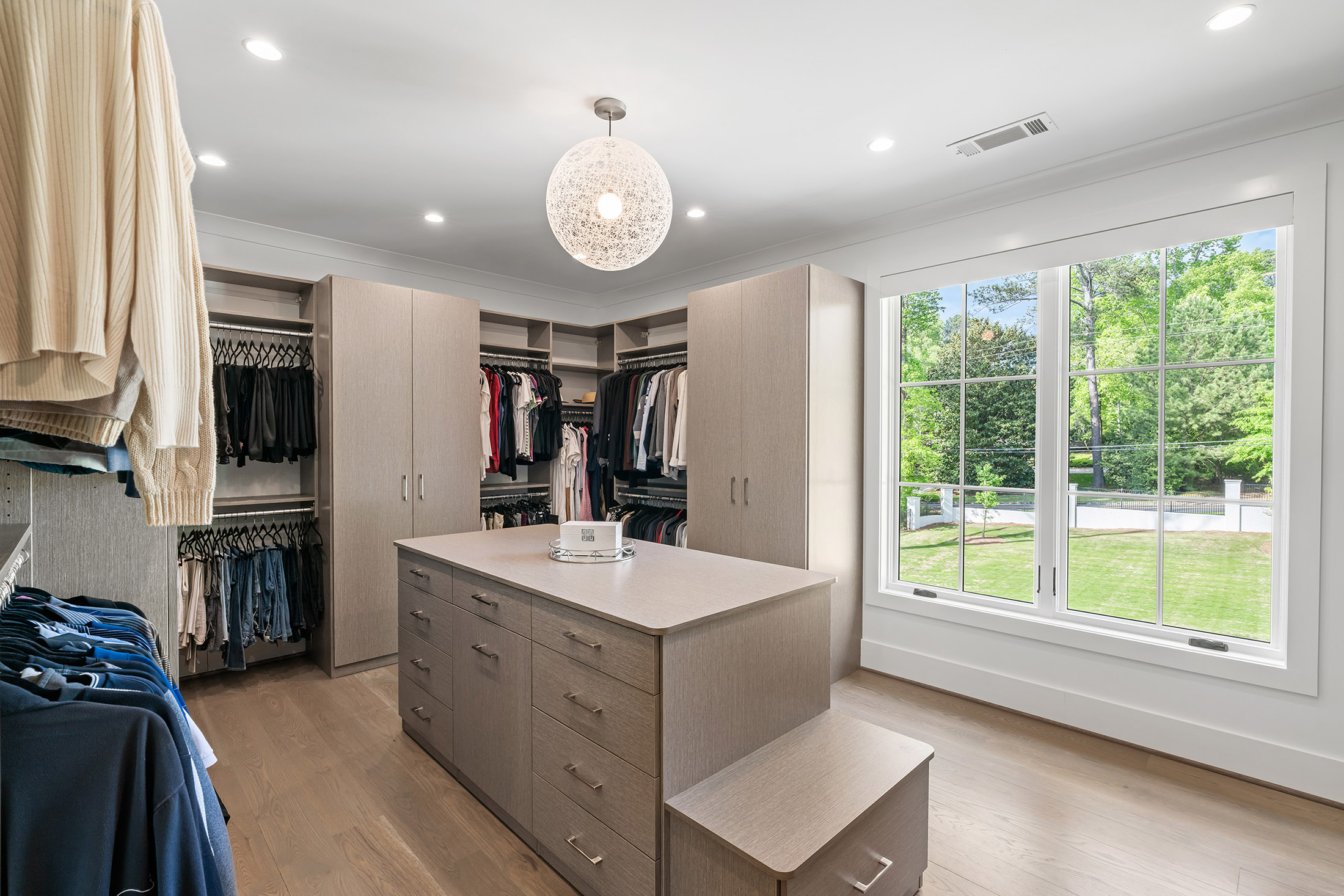  Beautifully Designed, Custom Residence on Nearly Six Acres in Chastain Park - 物件實景