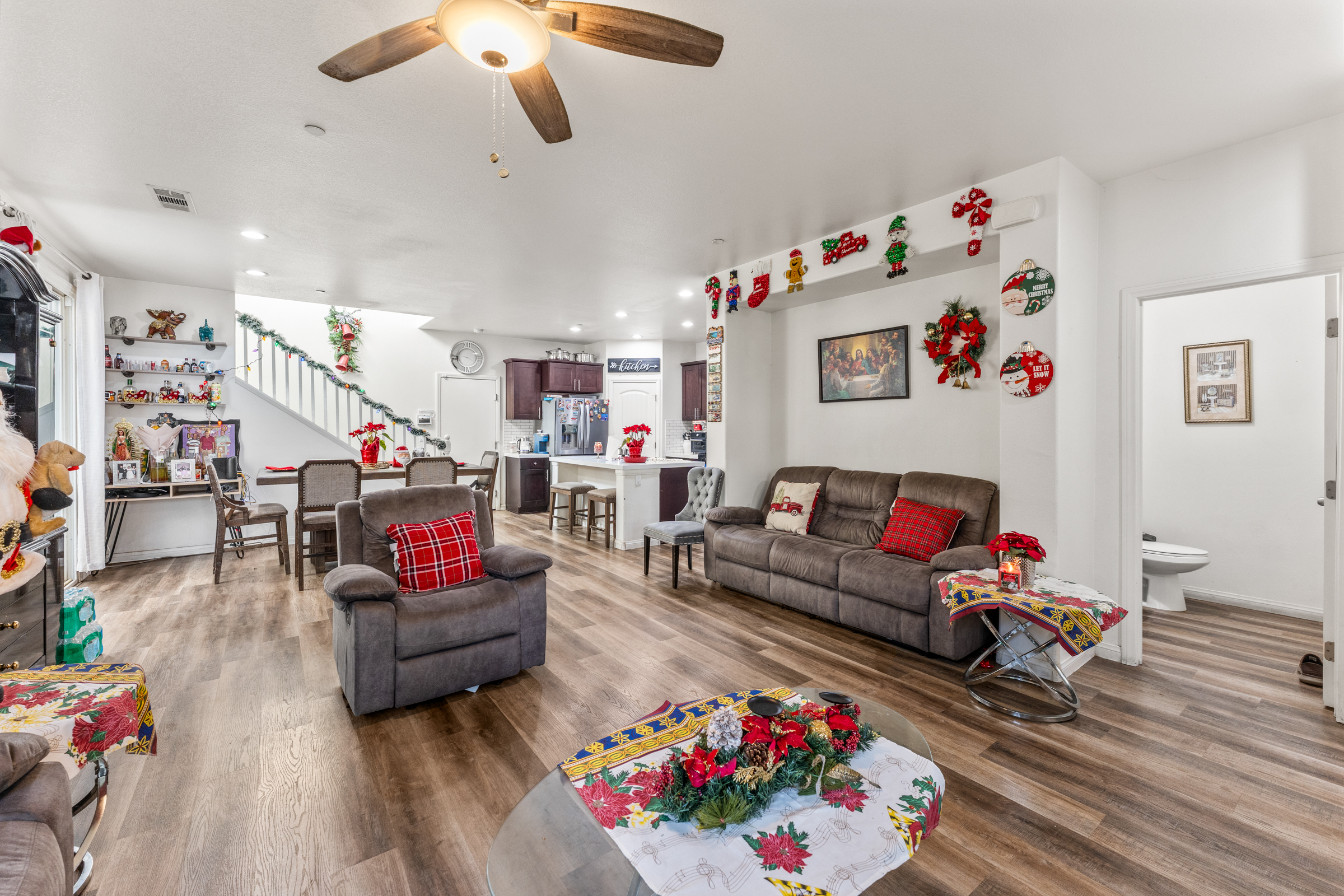 Colton, California, 92324, United States, 4 Bedrooms Bedrooms, ,2 BathroomsBathrooms,Residential,For Sale,2009310