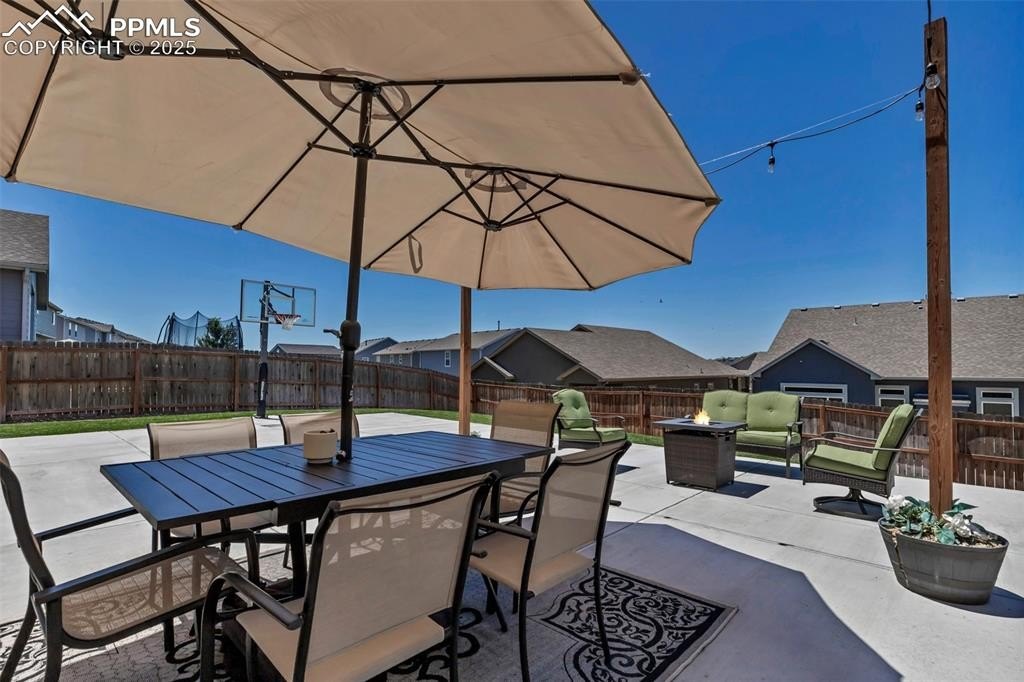 Colorado Springs, Colorado, 80925, United States, 5 Bedrooms Bedrooms, ,4 BathroomsBathrooms,Residential,For Sale,1890411