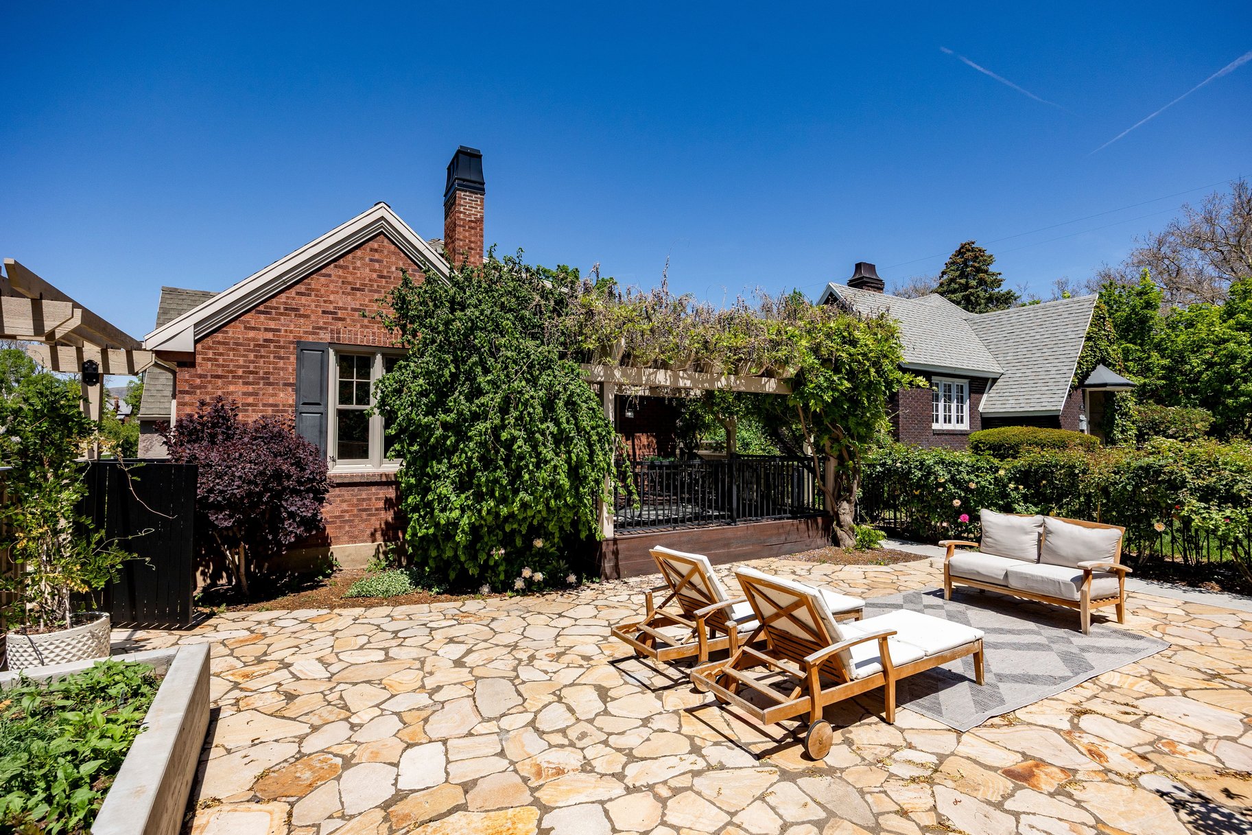  Historic Charm Meets Modern Living in the Heart of Yalecrest - 物件實景