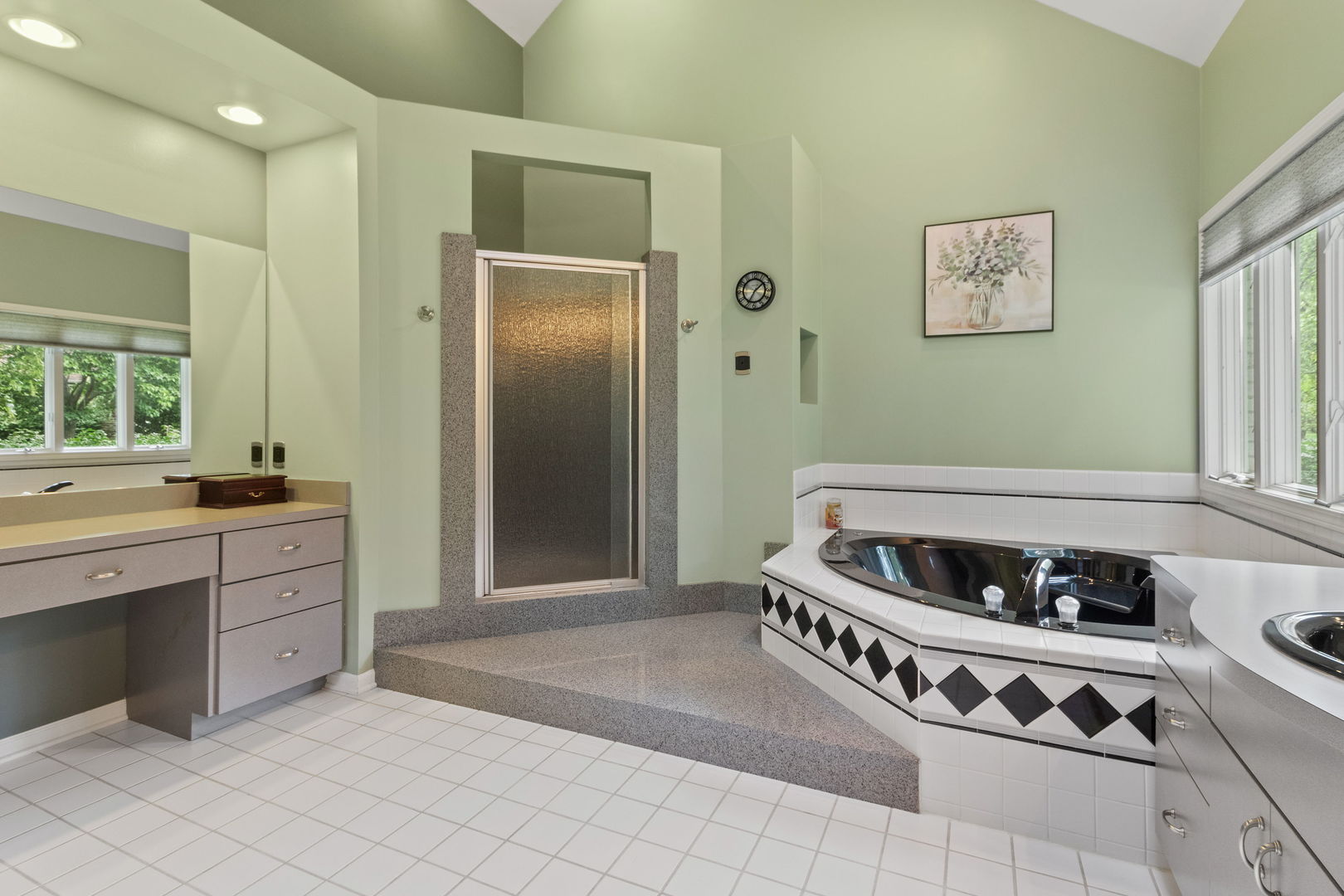 Shorewood, Illinois, 60404, United States, 4 Bedrooms Bedrooms, ,4 BathroomsBathrooms,Residential,For Sale,1971315