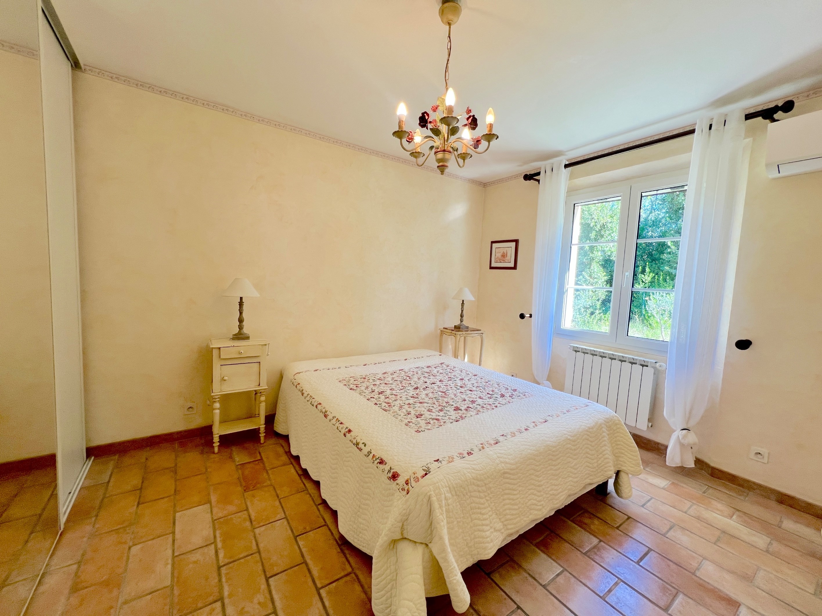  Quiet family home, in the immediate vicinity of Saint-Rémy-de-Provence. - 物件實景