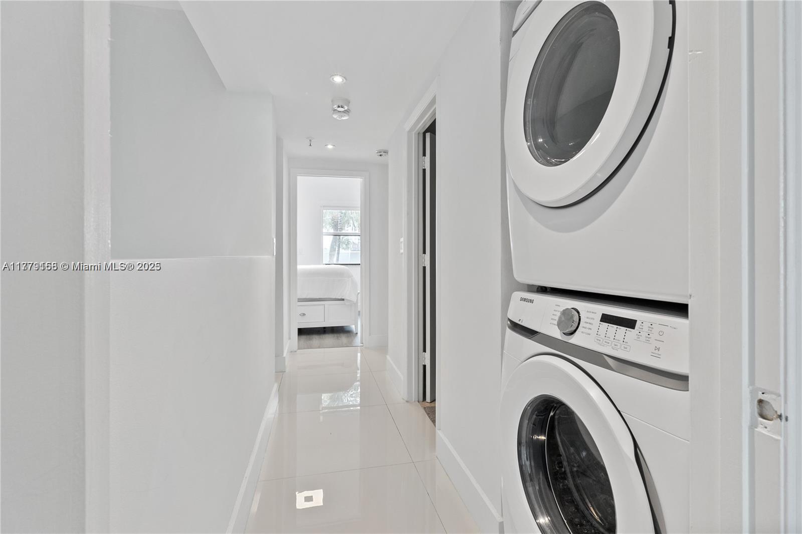 Sunny Isles Beach, Florida, 33160, United States, 3 Bedrooms Bedrooms, ,3 BathroomsBathrooms,Residential,For Sale,1762463