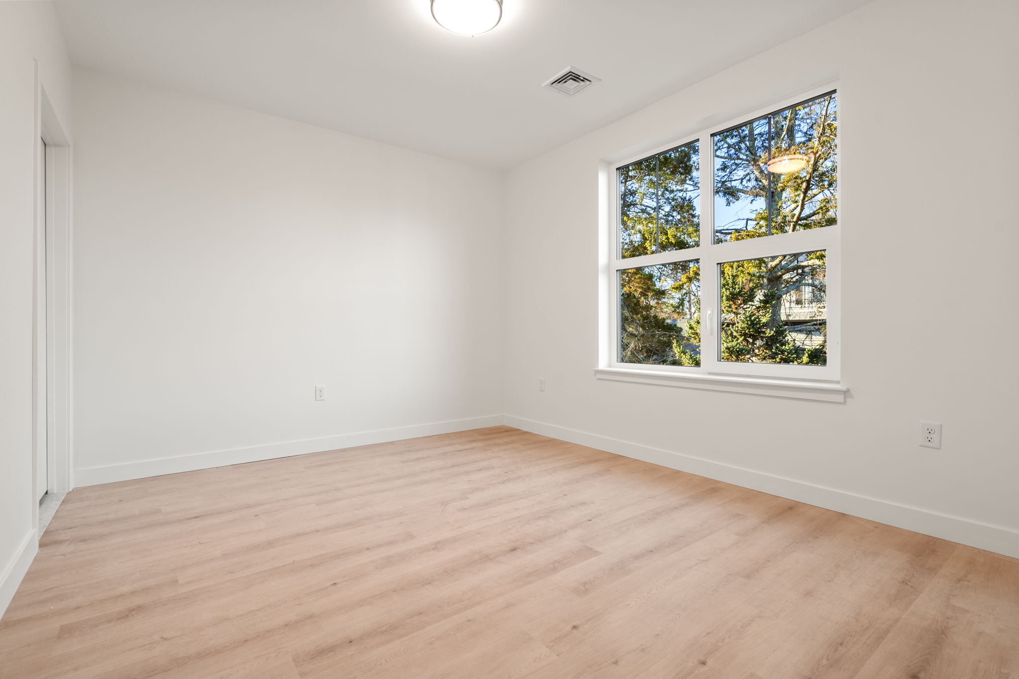  1151 Walnut, Unit 201, Newton, MA, 02461 - 物件實景