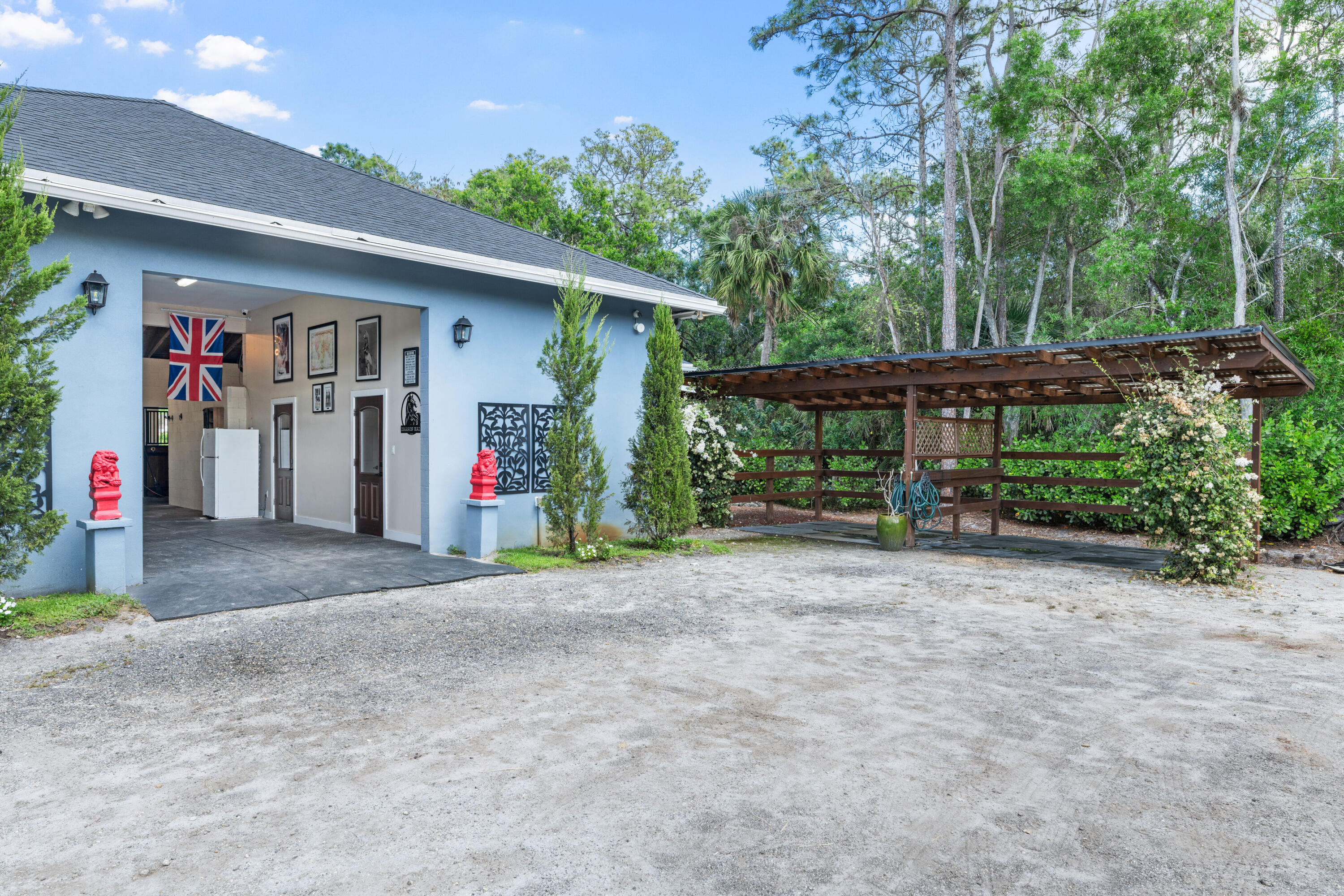  15161 Collecting Canal Road - 物件實景