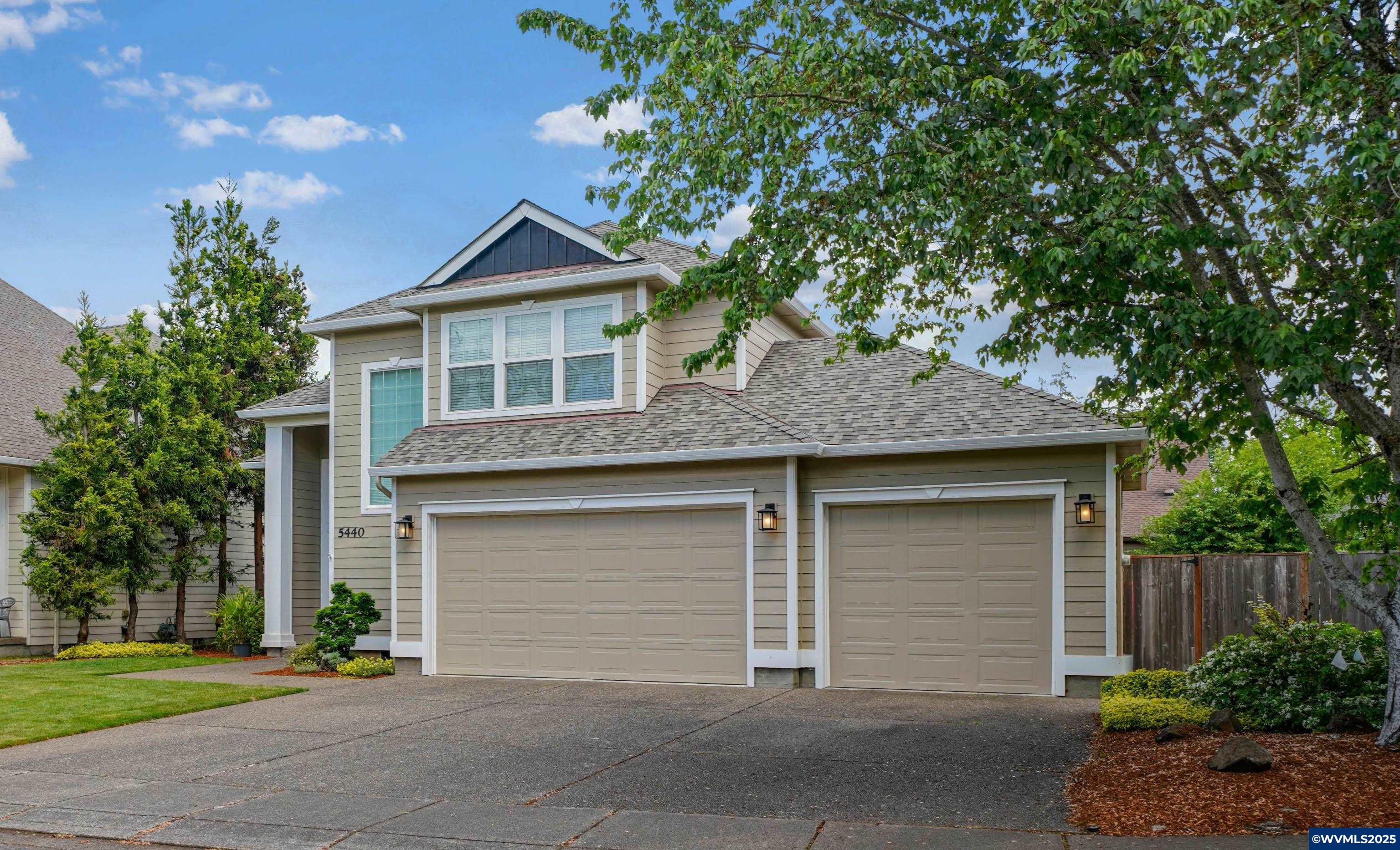 Salem, Oregon, 97306, United States, 5 Bedrooms Bedrooms, ,4 BathroomsBathrooms,Residential,For Sale,1786457