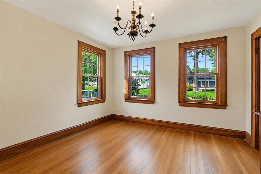 Norwood, Massachusetts, 02062, United States, 4 Bedrooms Bedrooms, ,2 BathroomsBathrooms,Residential,For Sale,2048084