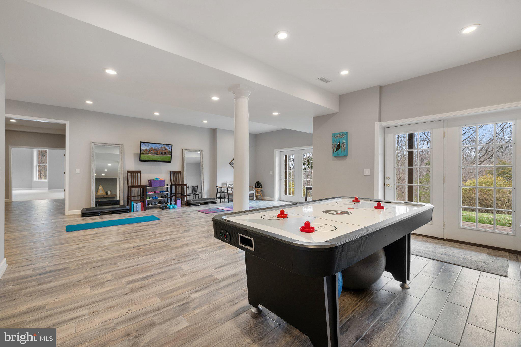 Warrenton, Virginia, 20186, United States, 6 Bedrooms Bedrooms, ,6 BathroomsBathrooms,Residential,For Sale,1914249