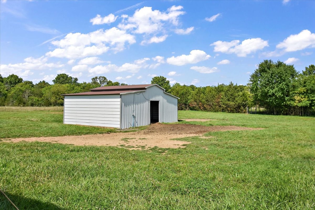 Readyville, Tennessee, 37149, United States, 3 Bedrooms Bedrooms, ,2 BathroomsBathrooms,Residential,For Sale,1903533