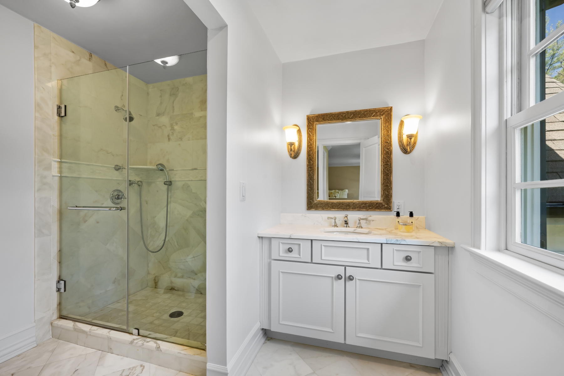  Bucks County Colonial Provides Seamless Indoor-Outdoor Living - 物件實景