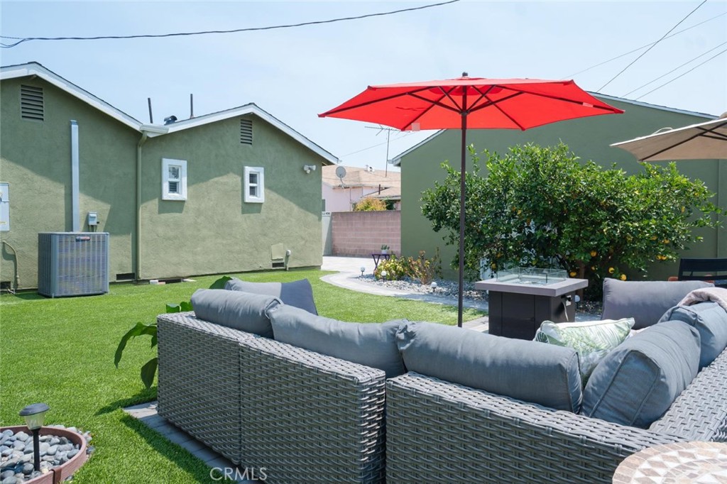 Los Angeles, California, 90008, United States, 3 Bedrooms Bedrooms, ,3 BathroomsBathrooms,Residential,For Sale,2011148