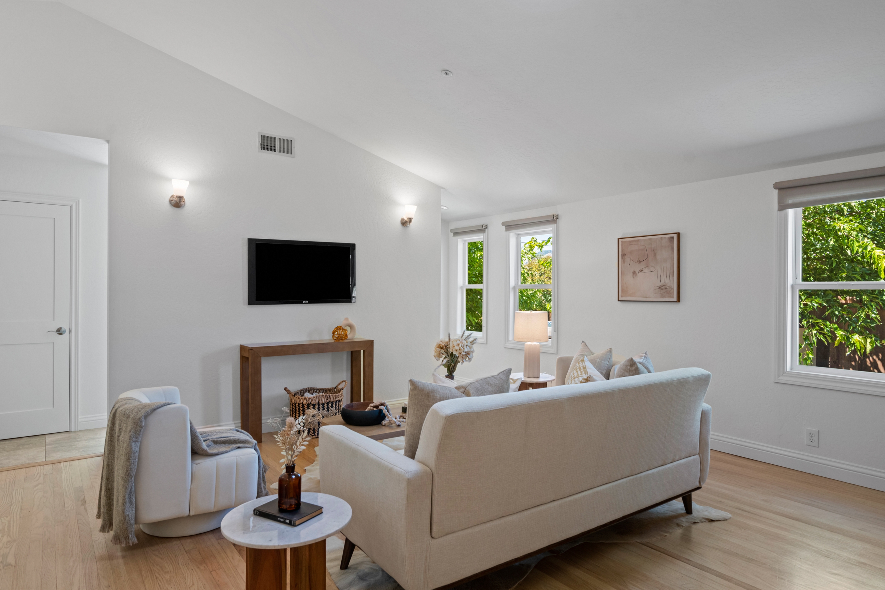  Rare Five-Bedroom Terra Linda Home with Dual Primary Suites and Flexible Living - 物件實景