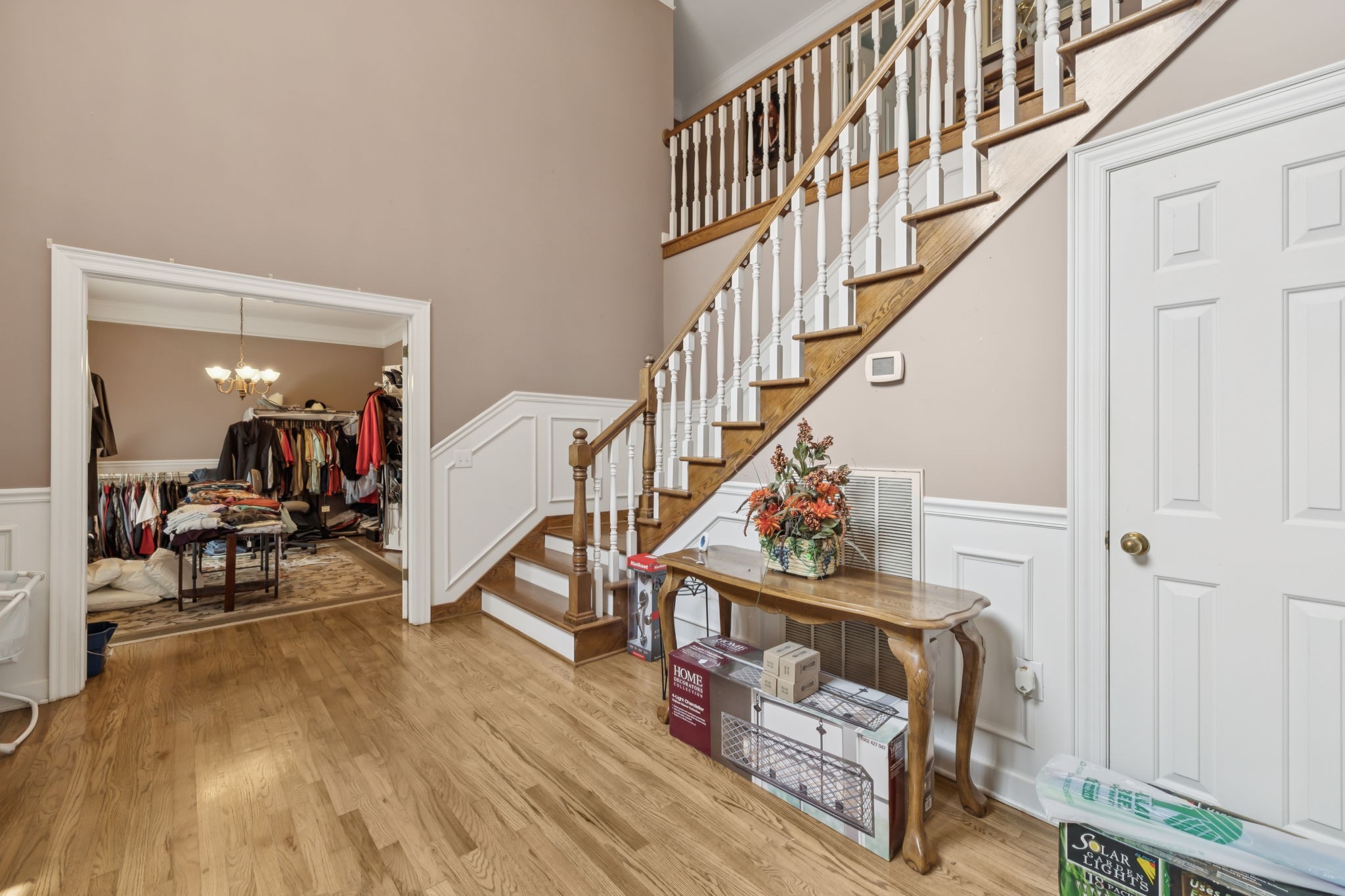 Lawrenceburg, Tennessee, 38464, United States, 5 Bedrooms Bedrooms, ,4 BathroomsBathrooms,Residential,For Sale,1967906