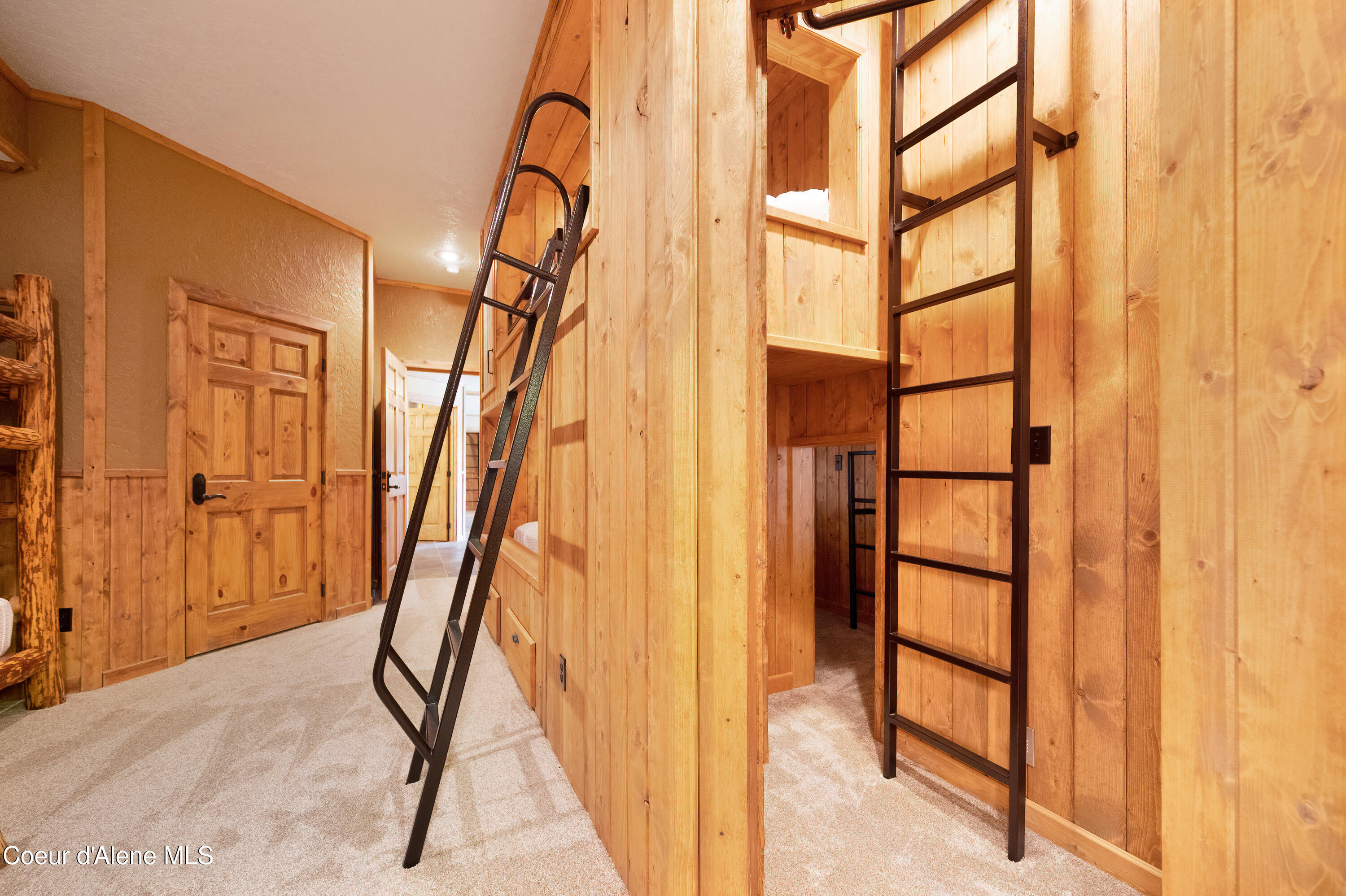 Kingston, Idaho, 83839, United States, 5 Bedrooms Bedrooms, ,Residential,For Sale,1989551