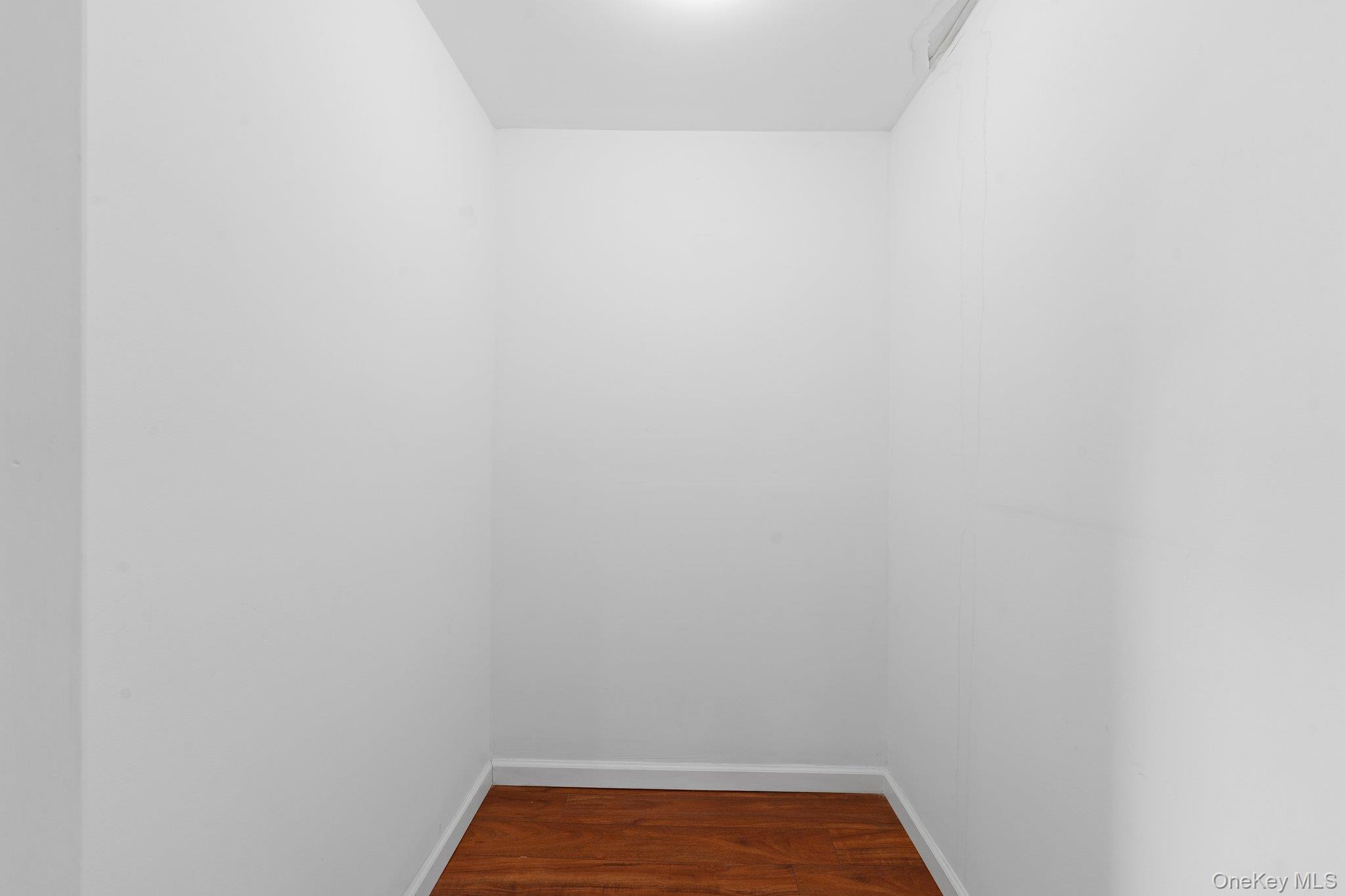 Freeport, New York, 11520, United States, 4 Bedrooms Bedrooms, ,2 BathroomsBathrooms,Residential,For Sale,1981047